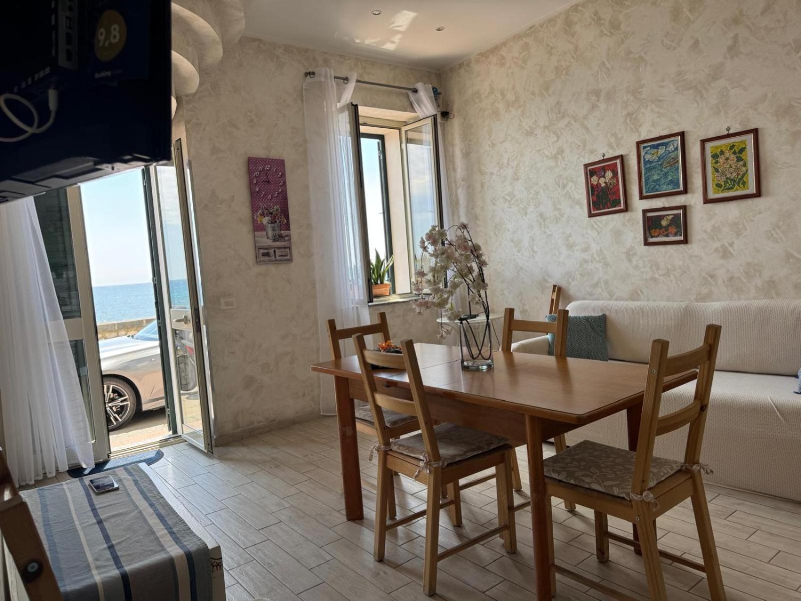 Casa Vacanza Sweet Home Giardini Naxos Exterior foto